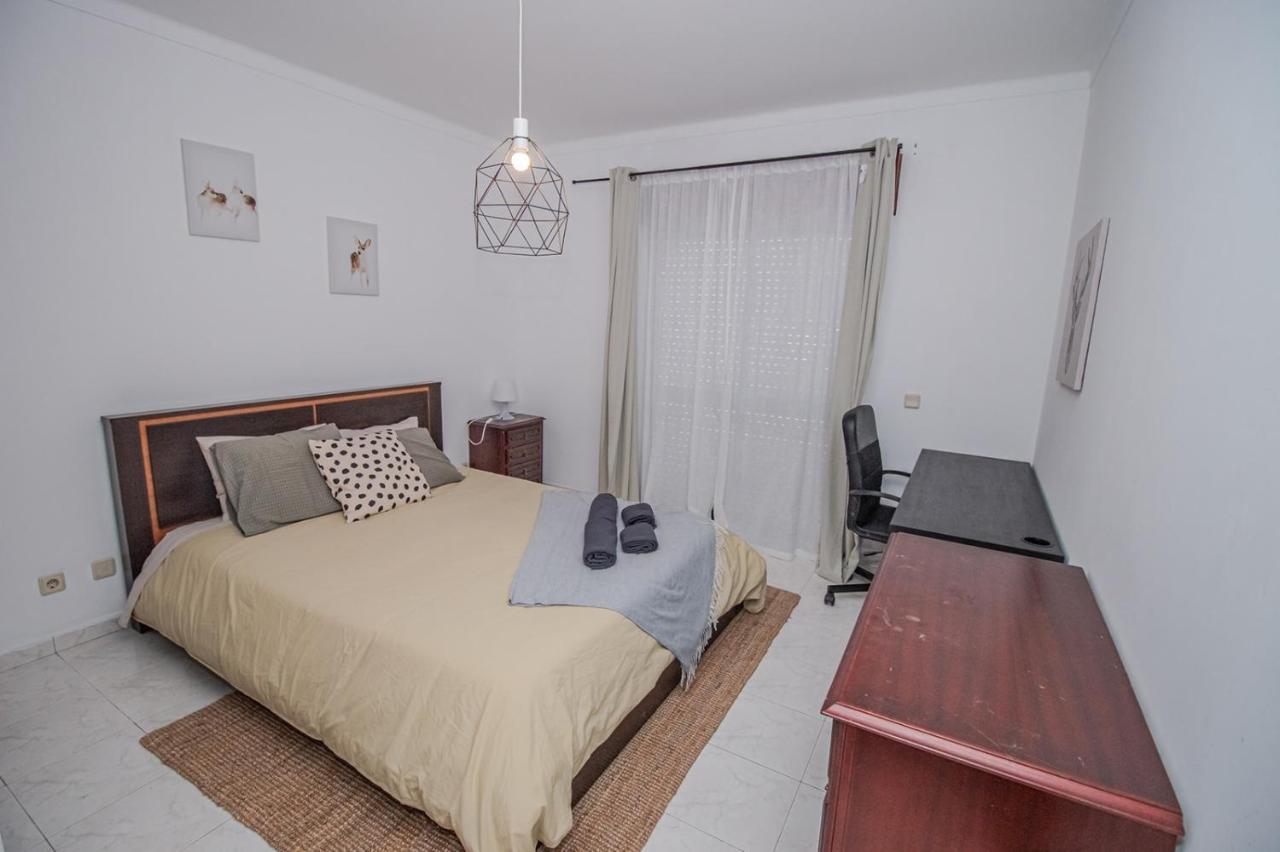 Charming Private Rooms In An Apartment A1 Penha - Faro Luaran gambar