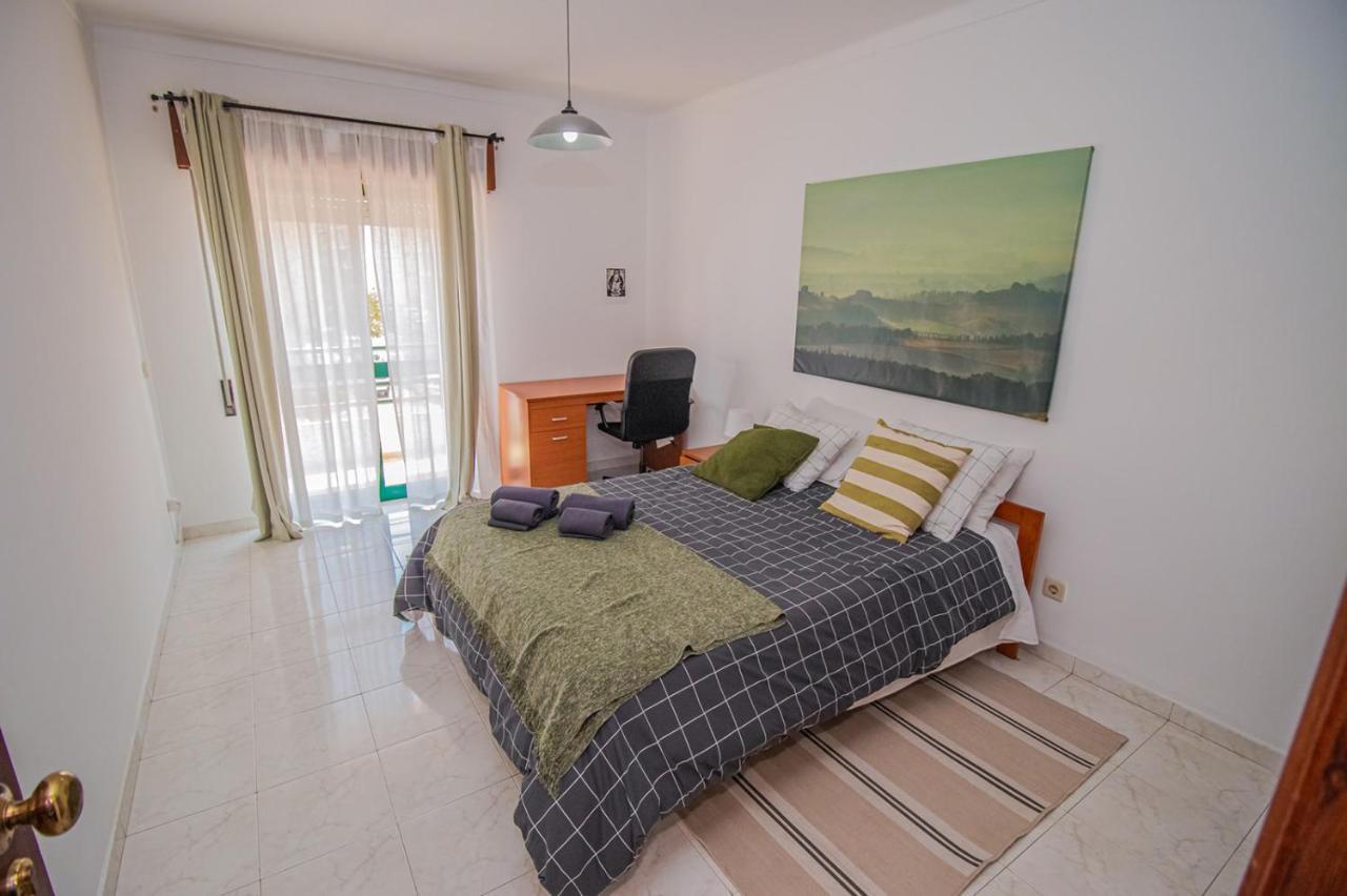 Charming Private Rooms In An Apartment A1 Penha - Faro Luaran gambar
