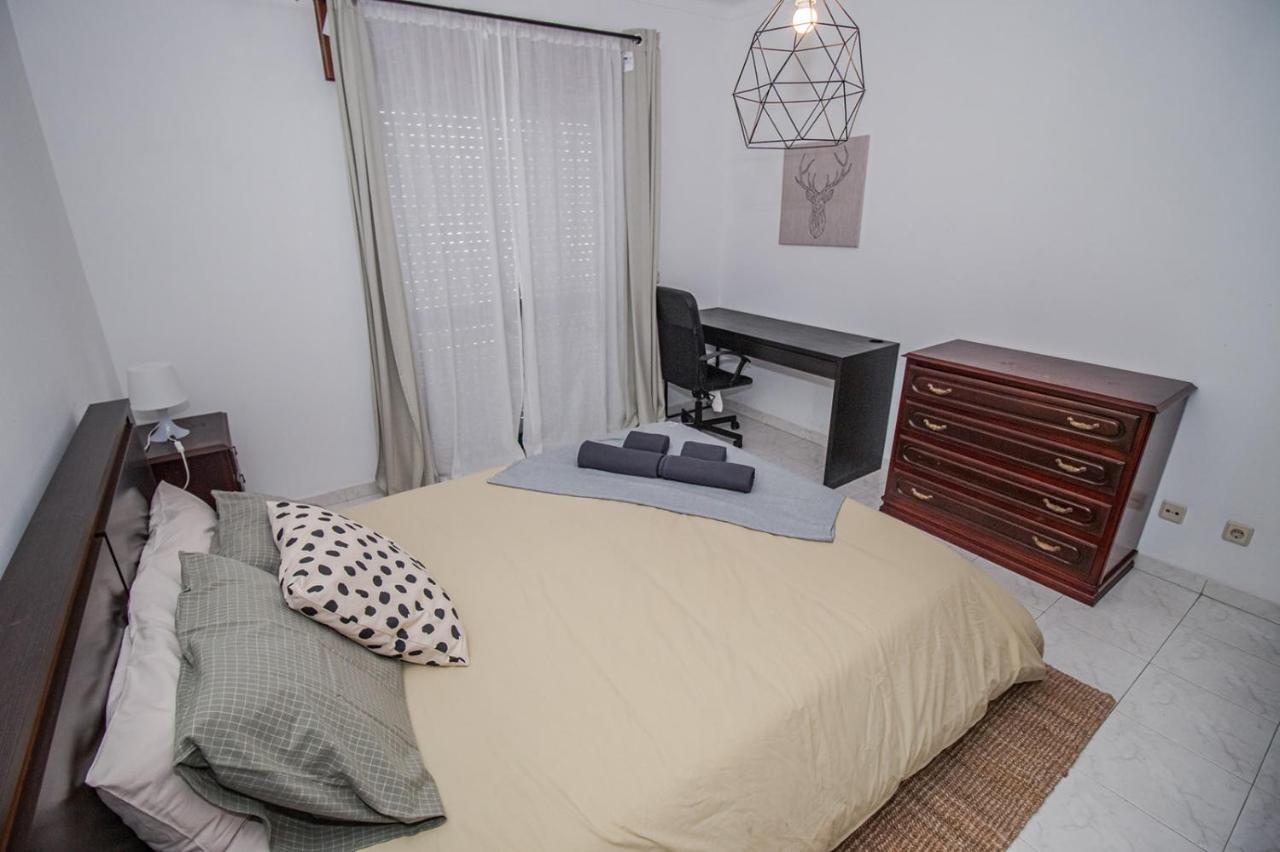 Charming Private Rooms In An Apartment A1 Penha - Faro Luaran gambar