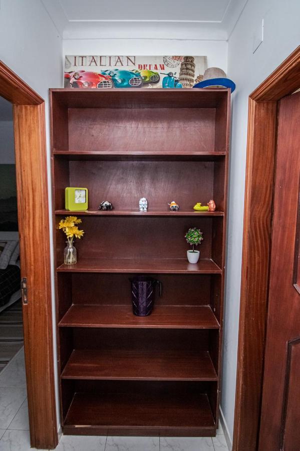 Charming Private Rooms In An Apartment A1 Penha - Faro Luaran gambar